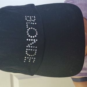 Women's black baseball cap